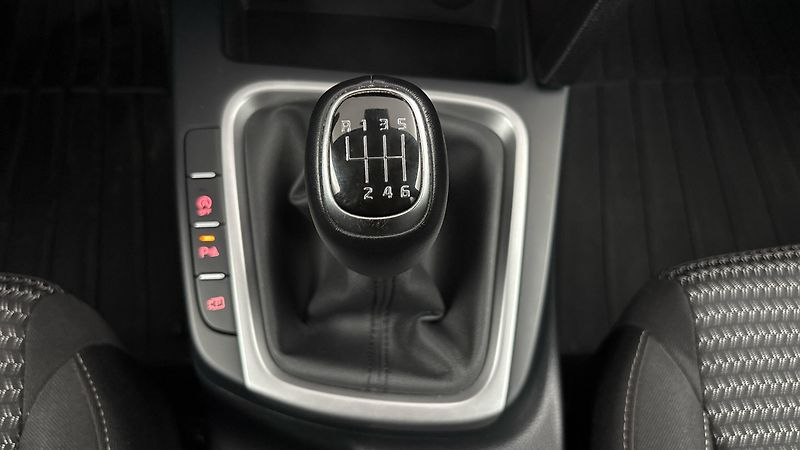 Kia Ceed 1.5 T-GDI Top - fotka 24 z 26