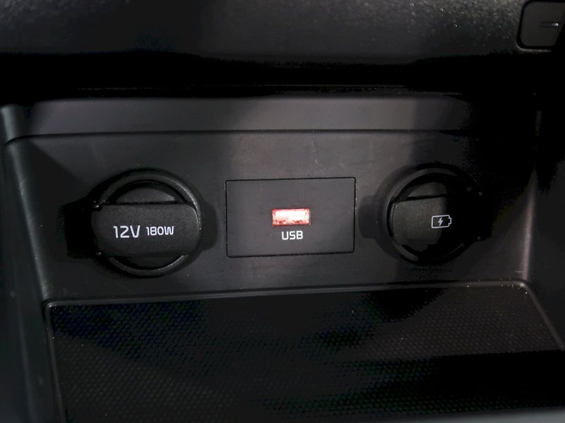 Kia Ceed (2022) SW TOP 1.5T-GDi 118KW - fotka 27 z 33