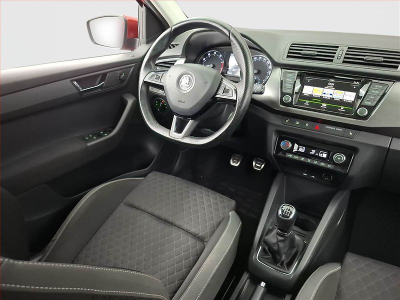 Škoda Fabia (2017) 1.2 TSI, Tempomat - fotka 7 z 17
