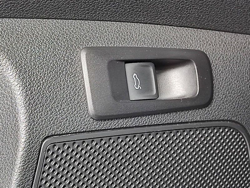 Škoda Karoq (2022) Style 2,0 Tdi 110 Kw 4x4 DSG - fotka 27 z 38