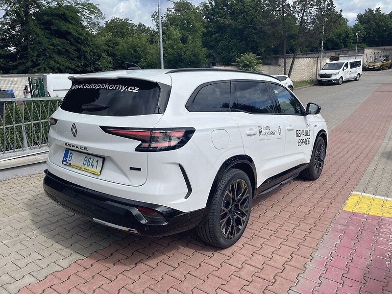 Renault Espace (2026) esprit Alpine full hybrid E-Te - fotka 3 z 7