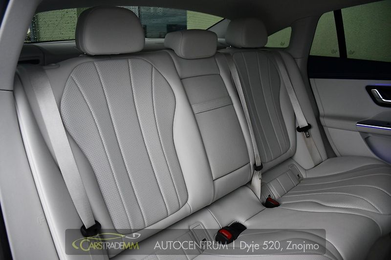 Mercedes-Benz EQE 350 4MATIC - fotka 20 z 56