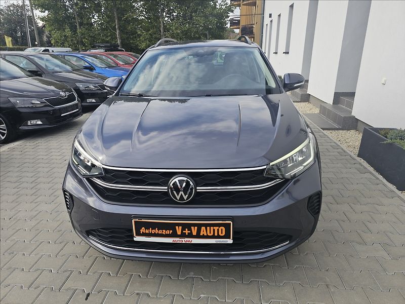Volkswagen Taigo 1,0 TSi 70KW Life NAVI STK DPH - fotka 2 z 41