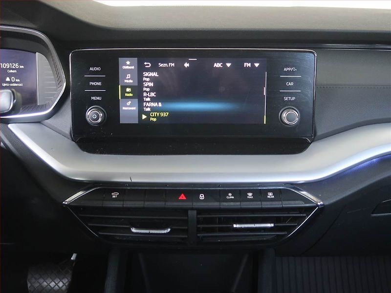 Škoda Octavia (2022) Ambition 1.0 TSI e-tec - fotka 12 z 19