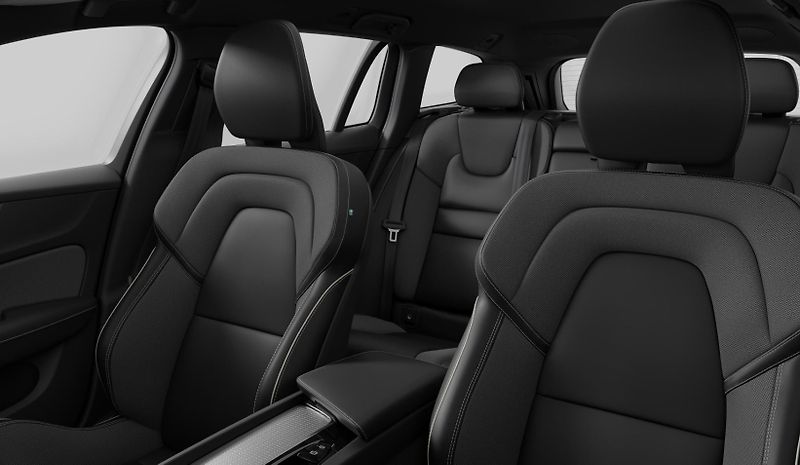 Volvo V60 (2026) B4 PLUS DARK AUT - fotka 4 z 20