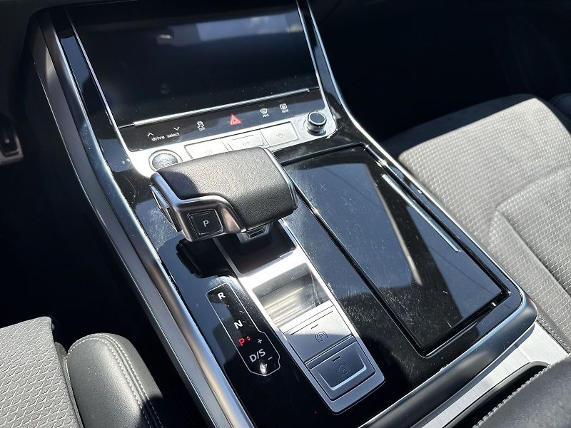 Audi Q7 (2023) 3.0 TDI S-line - fotka 27 z 36