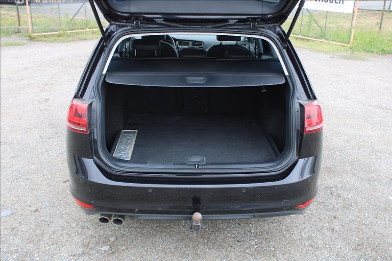 Volkswagen Golf 2,0 TDi  XENONY, AUTOMAT - fotka 13 z 29