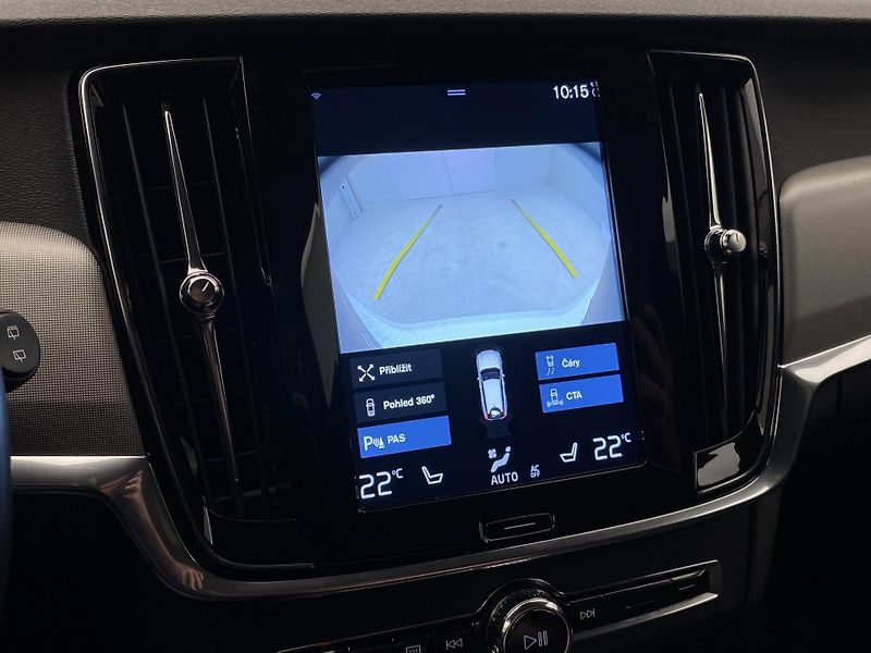 Volvo V90 B4 MOMENTUM AUT - fotka 45 z 46