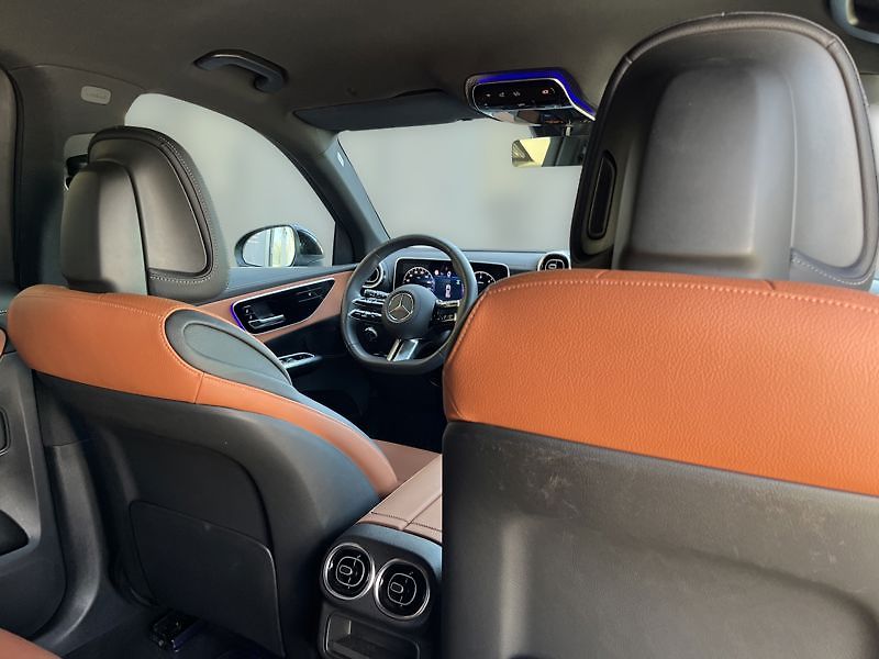 Mercedes-Benz GLC SUV 220d 4MATIC AMG Line - fotka 18 z 18