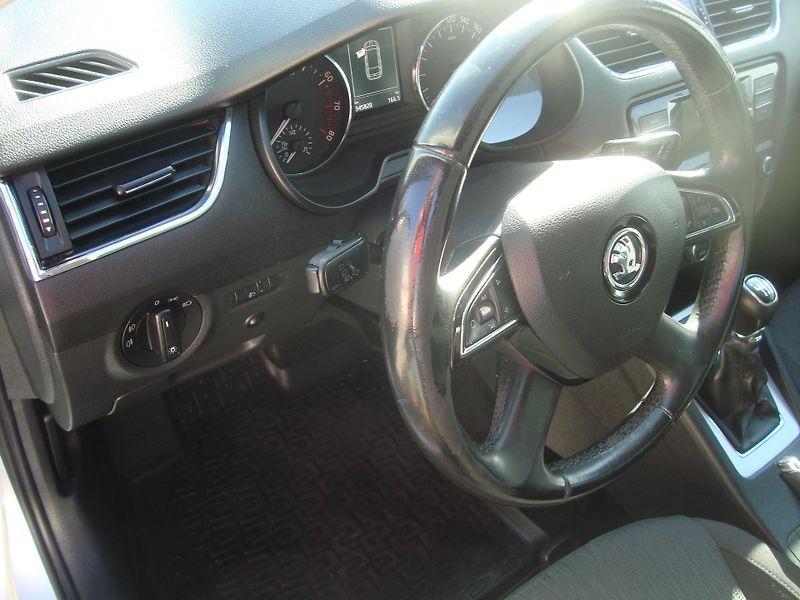 Škoda Octavia (2015) 1,4 CNG  kombi - fotka 13 z 19