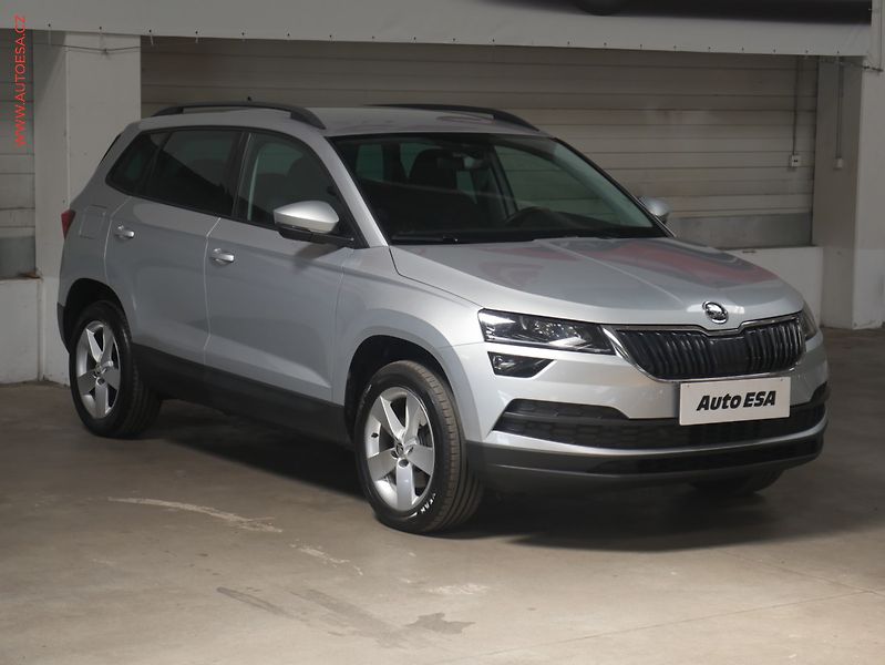 Škoda Karoq (2019) 2.0 TDi, Ambition, LED, navi - fotka 1 z 24