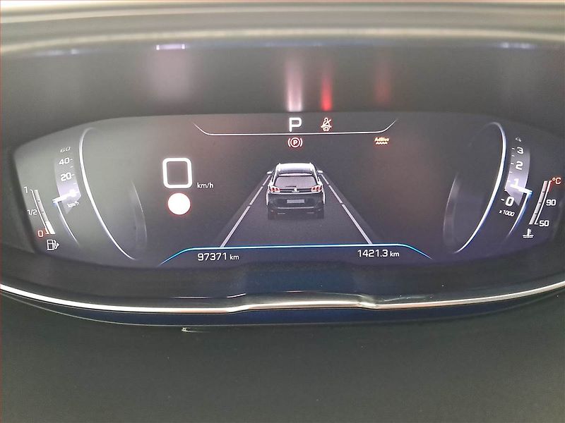 Peugeot 5008 (2021) 1.5 BlueHDi - fotka 11 z 24