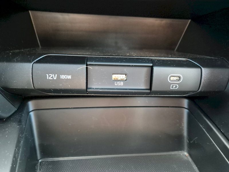 Kia Ceed SW (2025) 1.5TGD-i 103kW 7°automatická - fotka 26 z 33