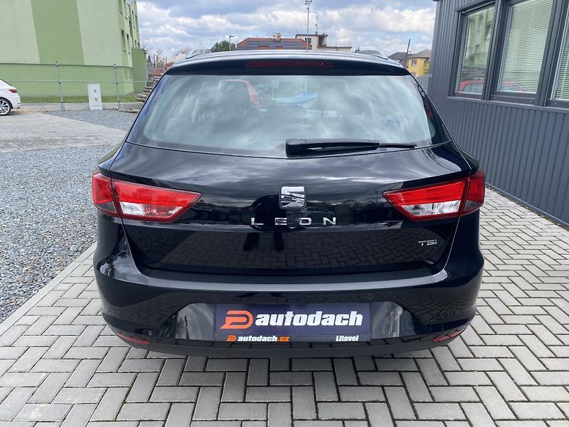 Seat Leon 1.4 TSI 92kW - 1xMAJ.- STYLE - fotka 4 z 41