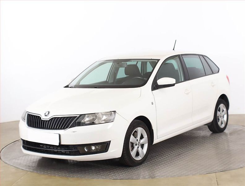 Škoda Rapid (2015) Spaceback 1.6 TDI, Automat - fotka 2 z 17