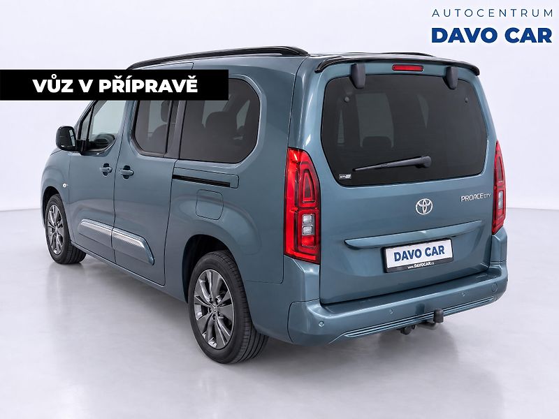 Toyota ProAce City Verso 1,5 D-4D 130k CZ Family L2 LED - fotka 2 z 12