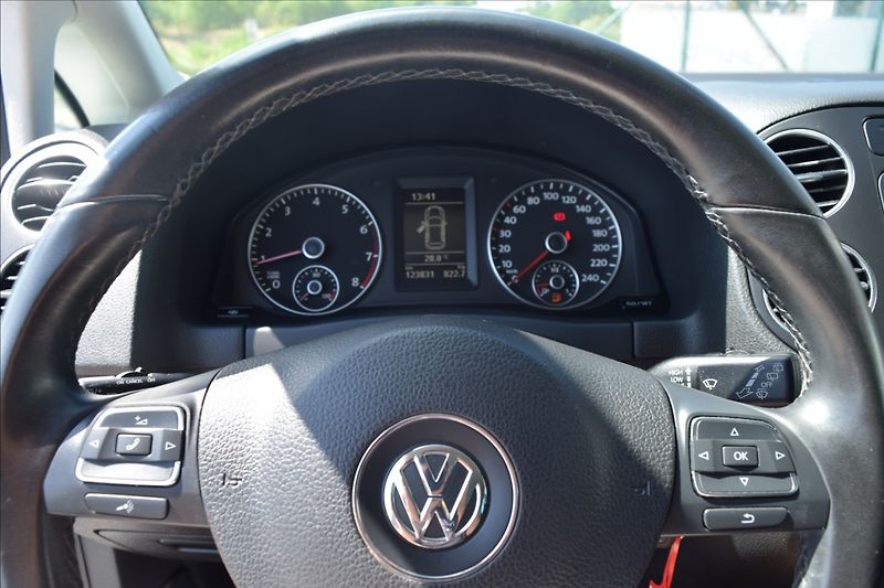 Volkswagen Golf Plus 1,4 i 59KW VÝHŘEV NAVI ALU - fotka 36 z 46