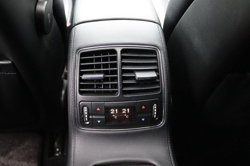 Mercedes-Benz CLS Mercedes-Benz CLS 500 V8 C219 - fotka 37 z 50