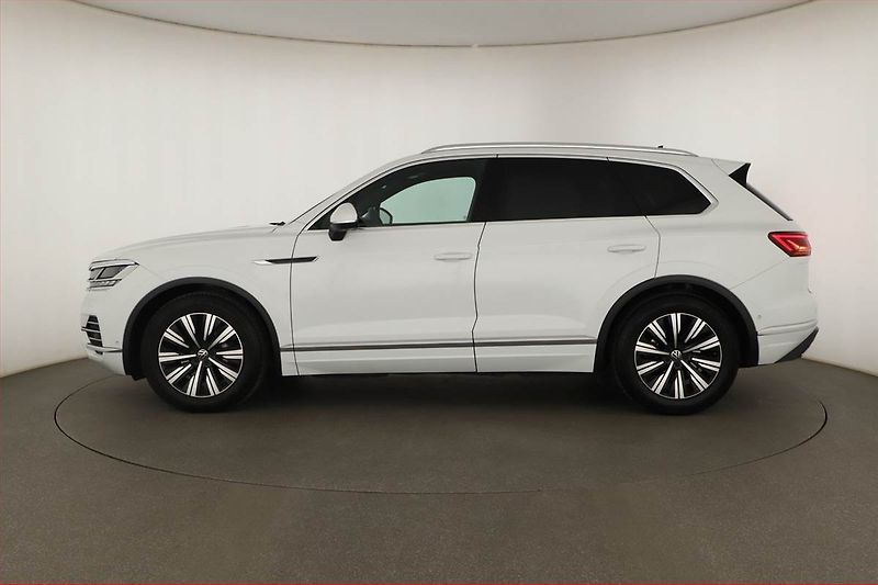 Volkswagen Touareg (2023) 3.0 TDI - fotka 3 z 22