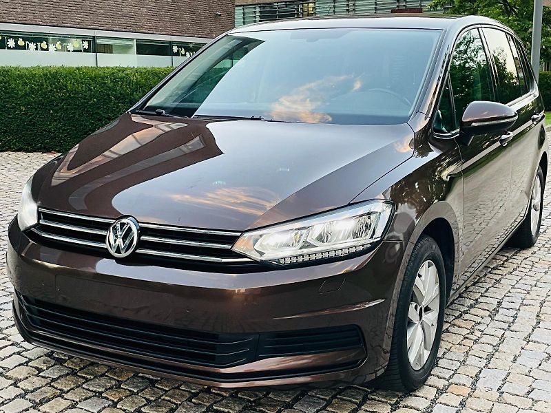 Volkswagen Touran 1.6TDI MAN 7MÍST LED SERVISKA - fotka 3 z 45