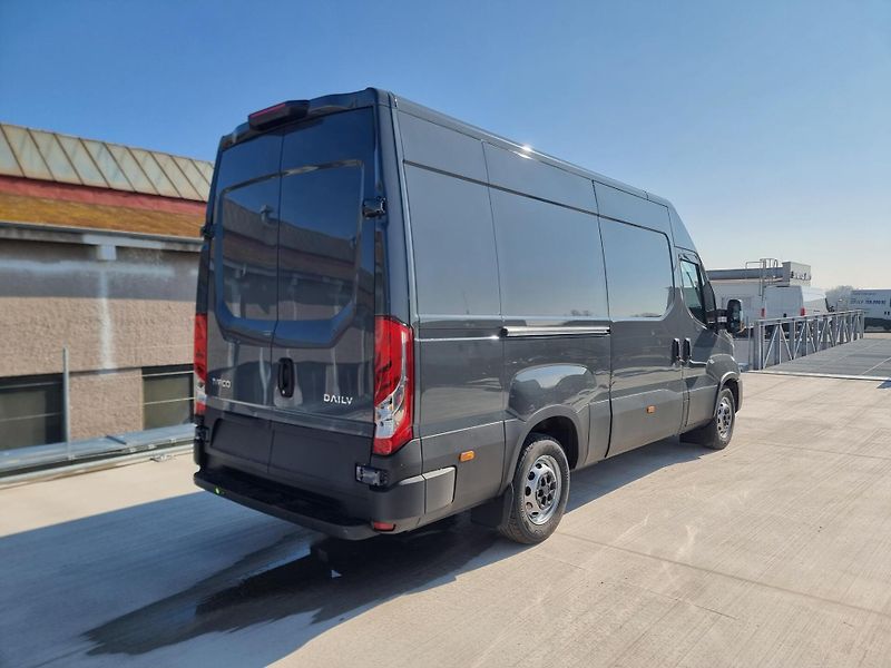 Iveco Daily (2026) 35S18/L3H2/Navi/LED - fotka 5 z 13