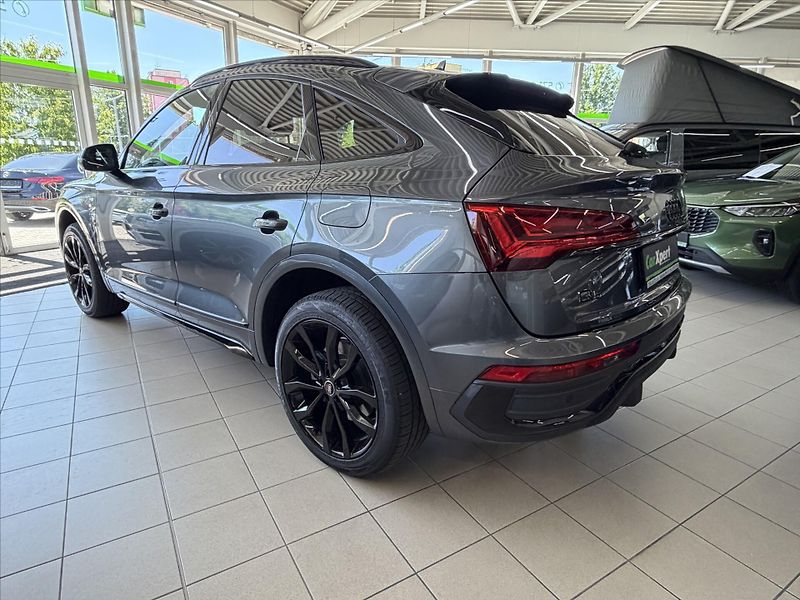 Audi Q5 2,0   Sportback TFSIe Plug-in- - fotka 5 z 26