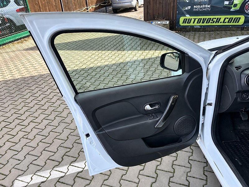 Dacia Sandero 1.0 TCe *LPG*74kW*PŮVOD ČR* - fotka 14 z 15