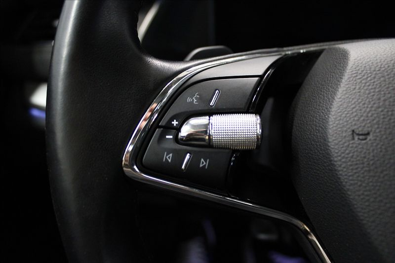 Škoda Octavia 2,0 TDI DSG Style 1.majitel CZ - fotka 16 z 36