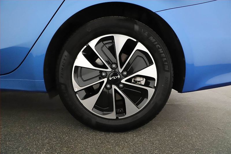 Kia Ceed (2024) 1.5 T-GDI - fotka 18 z 18
