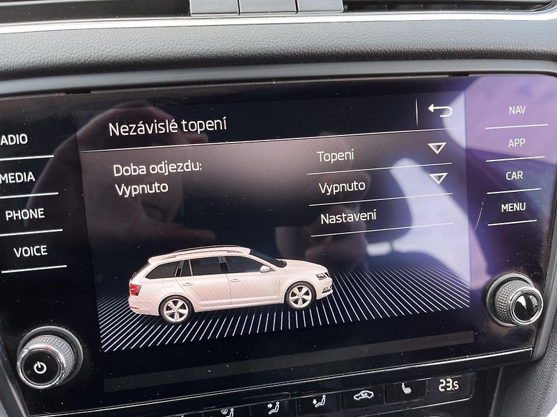 Škoda Octavia (2020) 2.0TDI 110KW*NEZ.TOPENÍ*TZ ! - fotka 33 z 38