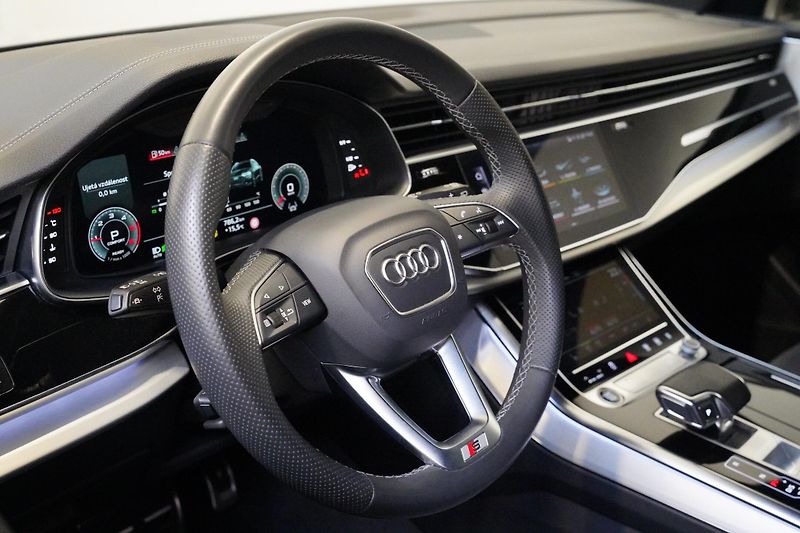 Audi Q8 - fotka 14 z 30