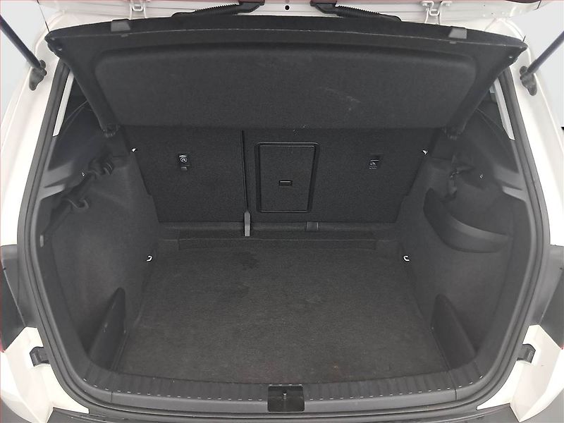 Škoda Karoq (2019) Ambition 2.0 TDI, Navi - fotka 14 z 19