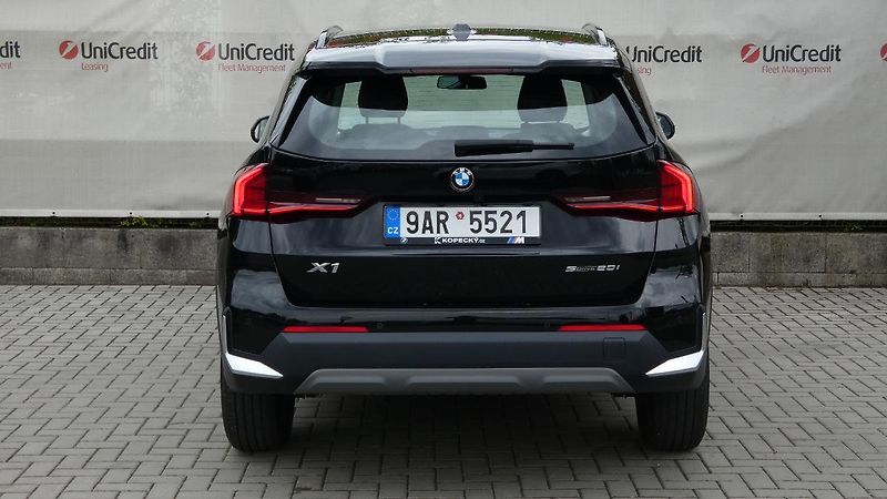 BMW X1 sDrive 20i - fotka 4 z 22