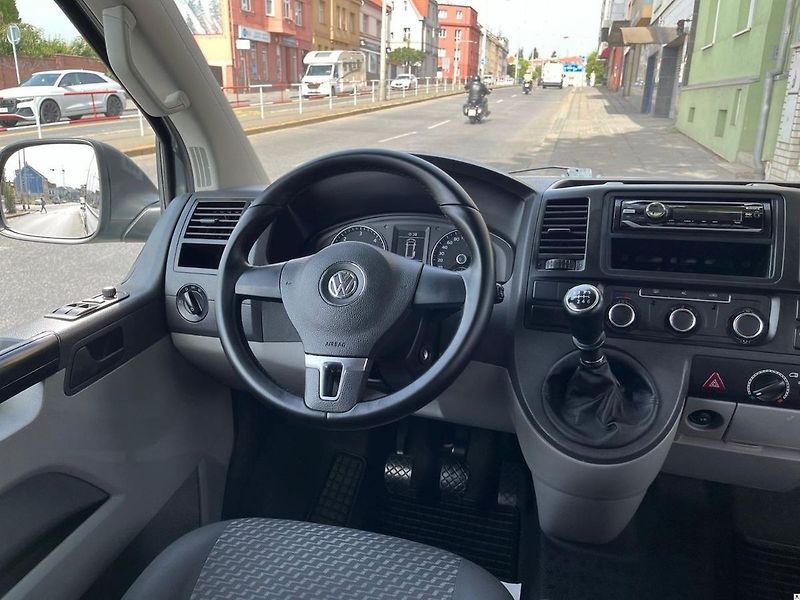 Volkswagen Transporter 2.0TDI/103kW2010/CZ/8MÍST/1.MA - fotka 35 z 59