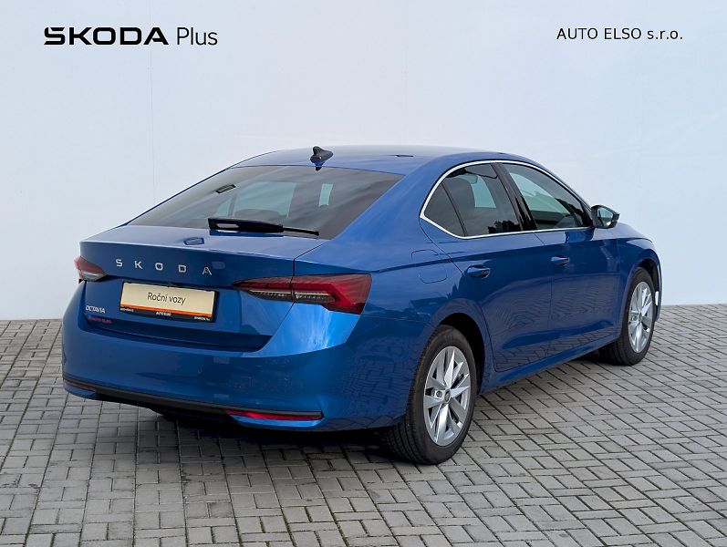 Škoda Octavia (2025) 1.5 TSI / 110 kW Top Selection - fotka 2 z 30