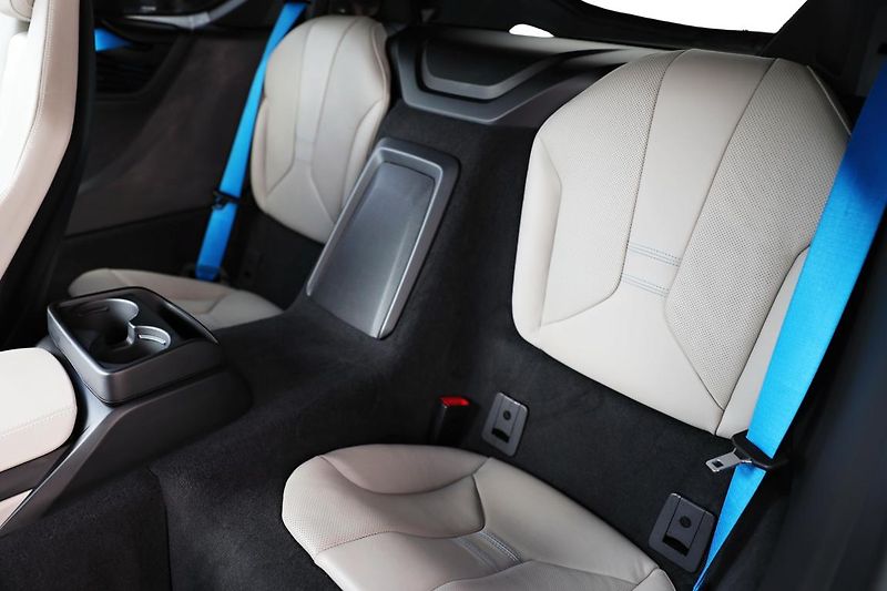 BMW i8 - fotka 14 z 15