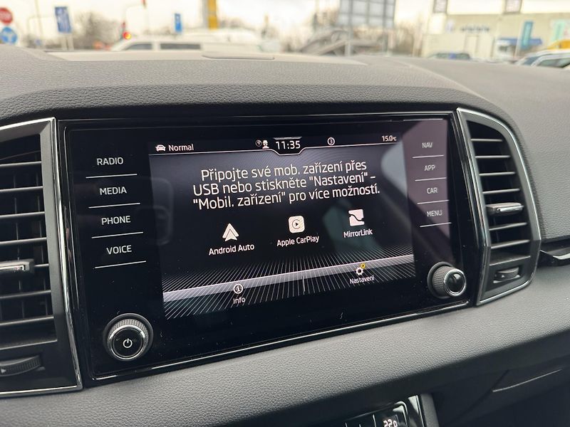 Škoda Karoq (2023) Style 1.5 TSI DSG - fotka 12 z 20
