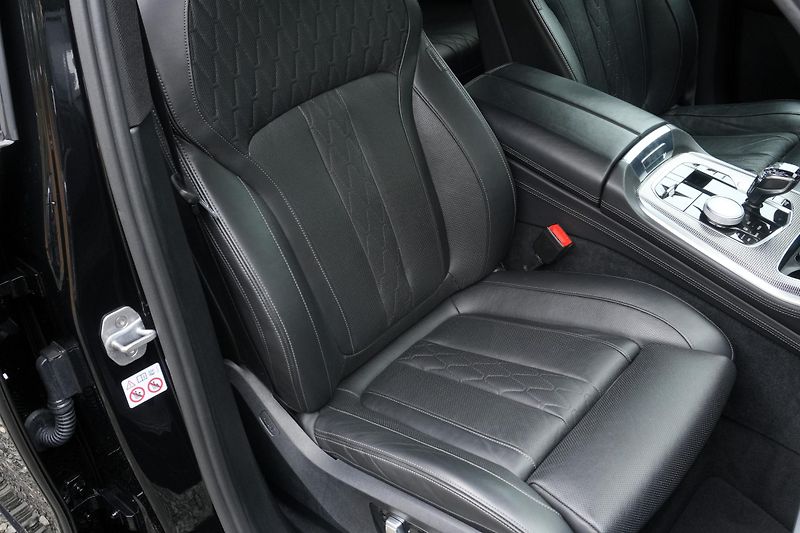 BMW X5 45e, ČR, H/K, Ventilace, Tažné - fotka 42 z 43
