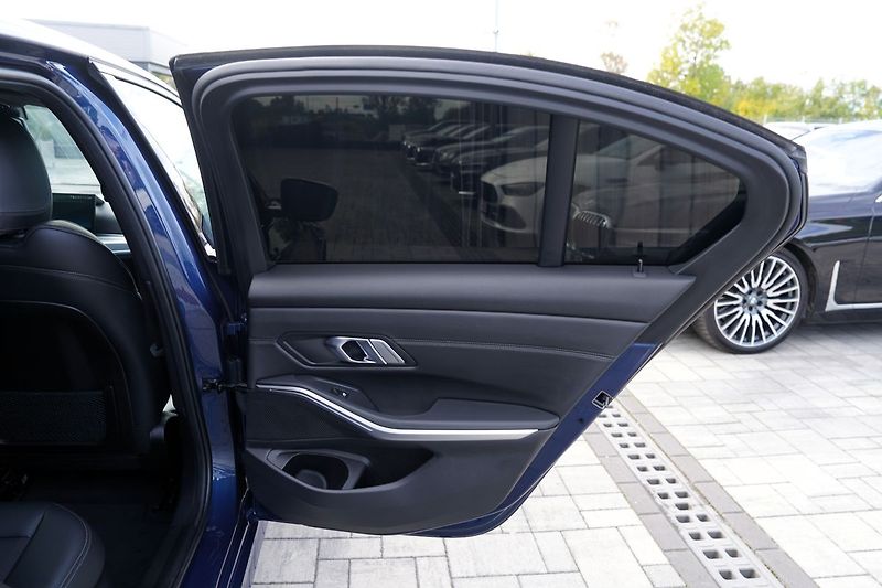 BMW Řada 3 320d xDrive/Lasery/kůže/1.maj. - fotka 16 z 40