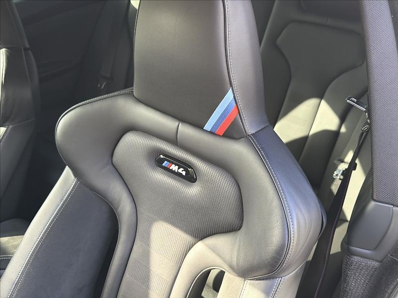 BMW M4 3,0 CS 338 Kw ČR DPH - fotka 18 z 50