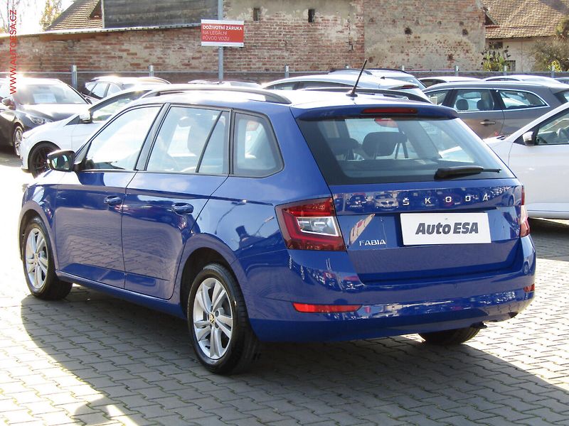 Škoda Fabia (2021) 1.0 TSi, 2.maj,ČR, Style - fotka 6 z 20