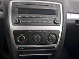 Škoda Octavia (2011) 1.6TDI 77kW Ambiente plus - náhled 12