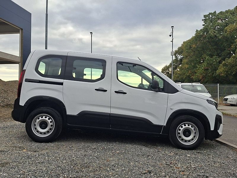 Peugeot Rifter ACTIVE 1.5 BHDi 100k M6 - fotka 9 z 23