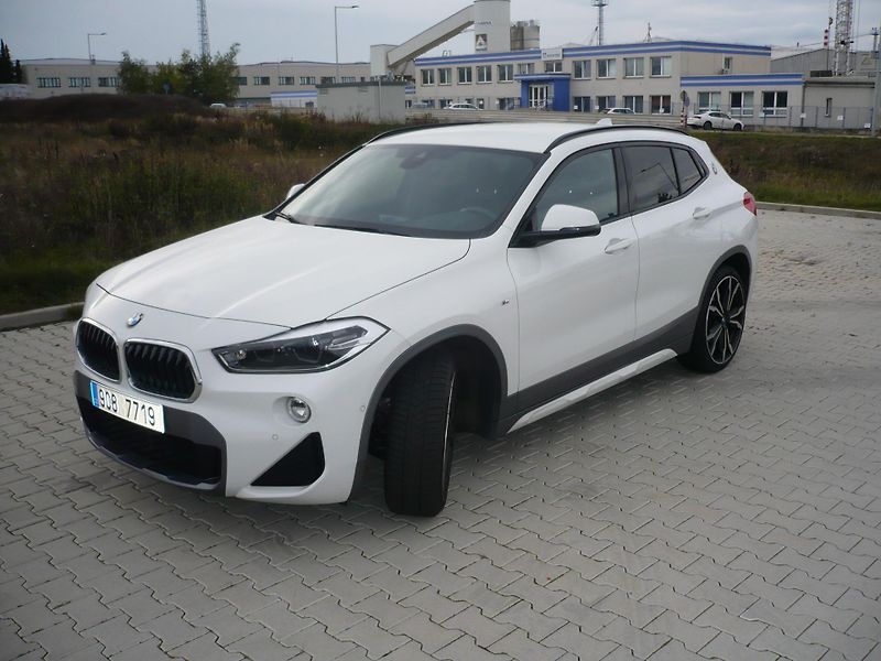 BMW X2 (2019) - fotka 1 z 16