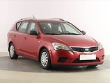 Kia Ceed (2010) 1.6 CRDi, slušný stav - náhled 1