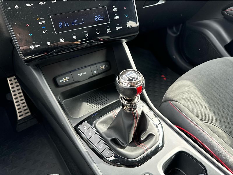 Hyundai Tucson 1.6 T-GDI N-Line - fotka 13 z 23
