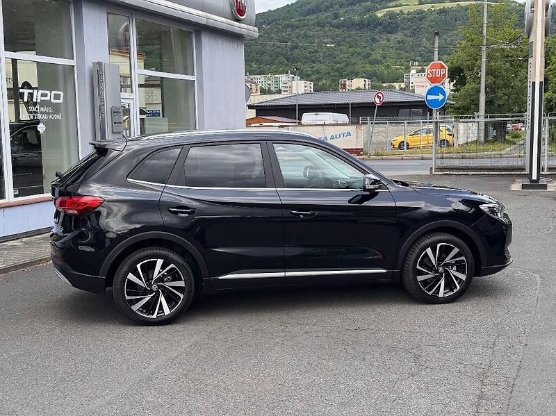 MG ZS (2026) 1,5l Hybrid + (197k) Exclusive - fotka 11 z 37