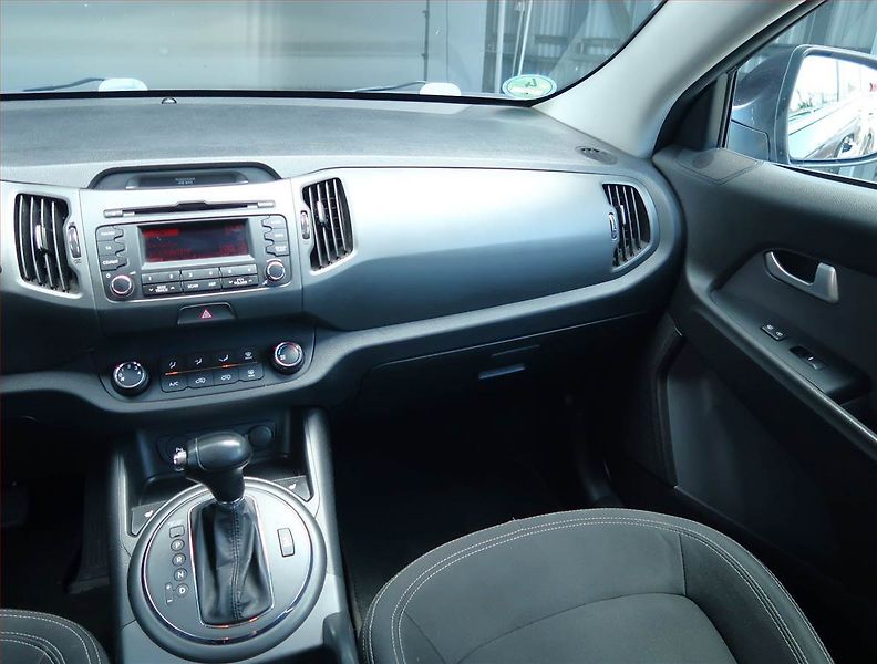 Kia Sportage (2011) 2.0 CRDi, 4X4, Automat - fotka 8 z 16
