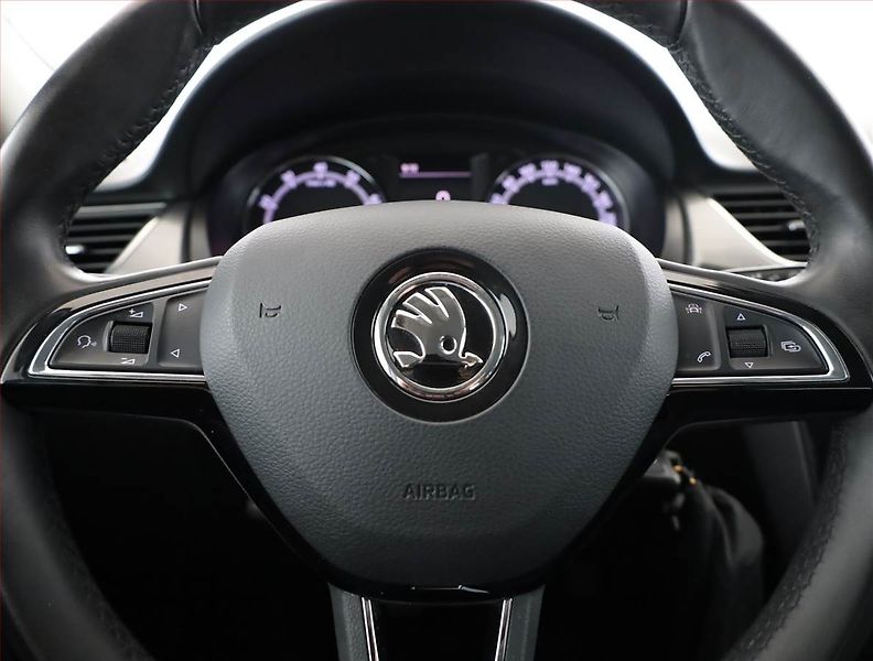 Škoda Rapid (2017) Style 1.0 TSI, ČR,1.maj - fotka 8 z 17