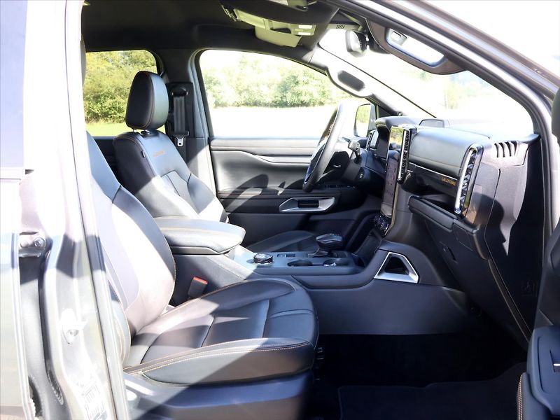 Ford Ranger 3,0 V6 TDi Double Cab Wildtrak - fotka 12 z 37